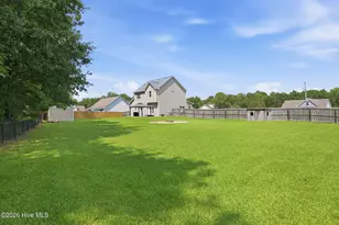 203 Russell Farm Dr, Hubert, NC 28539 - Photo 35
