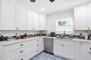 133 NE 29th St, Oak Island, NC 28465 - Photo 15