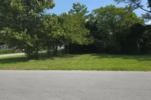 824 Chapman St, New Bern, NC 28560 - Photo 1