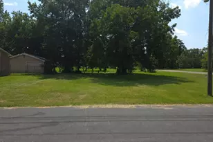 1221 Main St, New Bern, NC 28560 - Photo 1