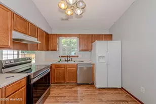 106 Linden Rd, Richlands, NC 28574 - Photo 13