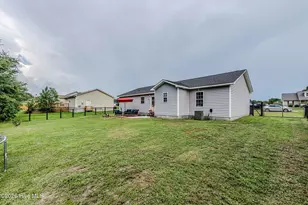 106 Linden Rd, Richlands, NC 28574 - Photo 9