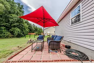 106 Linden Rd, Richlands, NC 28574 - Photo 11