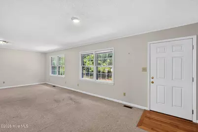 8206 Sidbury Road, Wilmington, NC 28411 - Photo 5