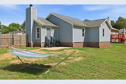 6832 Winthrop Drive, Fayetteville, NC 28311 - Photo 23