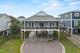 1611 E Pelican Dr, Oak Island, NC 28465 - Photo 37