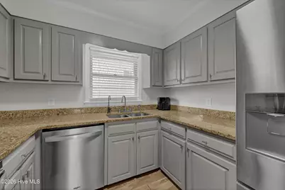 706 N Lumina Avenue, Wrightsville Beach, NC 28480 - Photo 11