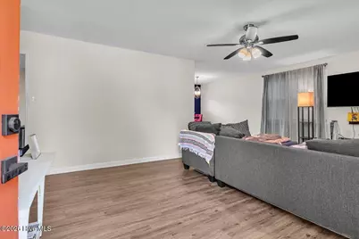309 Woodhaven Drive, Jacksonville, NC 28540 - Photo 5