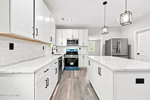 302 W 1st St, Princeton, NC 27569 - Photo 3