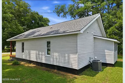 302 W 1st Street, Princeton, NC 27569 - Photo 29