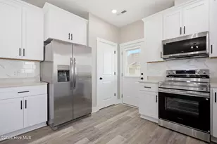 649 Abigail Taylor Dr, Greenville, NC 27834 - Photo 7