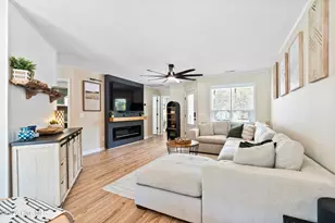 157 NE 3rd St, Oak Island, NC 28465 - Photo 17