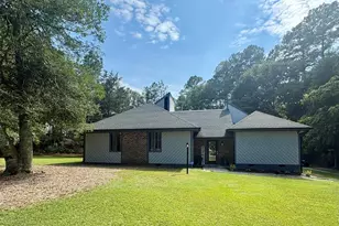 12800 Woodbridge Dr, Laurinburg, NC 28352 - Photo 1