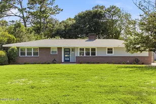 126 Parkwood Dr, Wilmington, NC 28409 - Photo 1