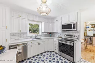 126 Parkwood Dr, Wilmington, NC 28409 - Photo 11