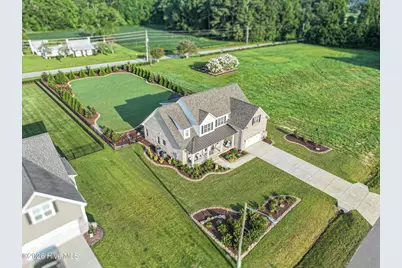 2715 Frances Court, Grimesland, NC 27837 - Photo 5