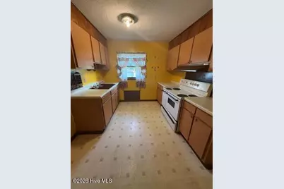 326 Kennedy Street, Winterville, NC 28590 - Photo 11