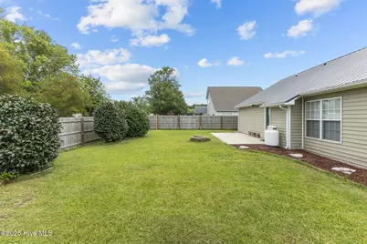 300 Foxhall Road, Newport, NC 28570 - Photo 5