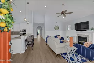 309 Ivy Ln, Carolina Beach, NC 28428 - Photo 5