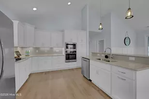 309 Ivy Ln, Carolina Beach, NC 28428 - Photo 9
