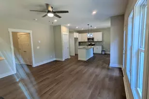 650 S Mechanic St, Southern Pines, NC 28387 - Photo 3