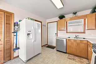 214 E Boardwalk Blvd, Atlantic Beach, NC 28512 - Photo 17