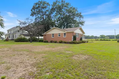771 Dixie Road, Clinton, NC 28328 - Photo 3