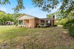 771 Dixie Rd, Clinton, NC 28328 - Photo 29