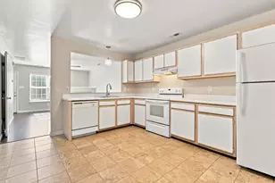 107 Spring Meadows Circle, Jacksonville, NC 28546 - Photo 5