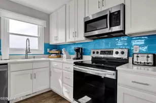 142 S Sixth Ave S, Kure Beach, NC 28449 - Photo 7