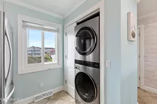 1006 Pelican Ct, Kure Beach, NC 28449 - Photo 25