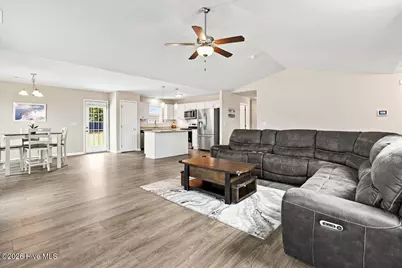 124 Dobbs County Courthouse Road, La Grange, NC 28551 - Photo 5