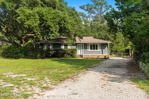 124 Darby St, Wilmington, NC 28409 - Photo 1