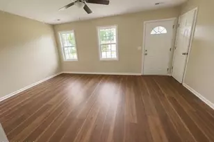 404 Betty Dr, Elizabeth City, NC 27909 - Photo 3