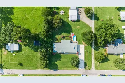 217 E Henry Street, Atkinson, NC 28421 - Photo 61