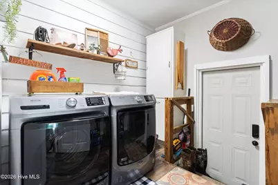 217 E Henry Street, Atkinson, NC 28421 - Photo 31