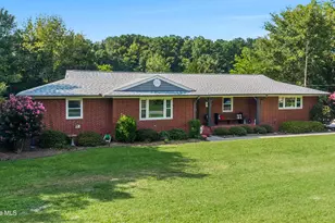 217 E Henry St, Atkinson, NC 28421 - Photo 71