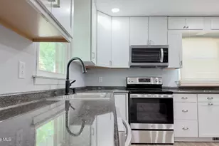 114 Eastover Ave, Clinton, NC 28328 - Photo 5