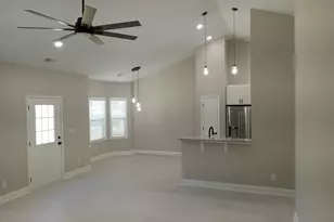 525 Vineland Dr, Whiteville, NC 28472 - Photo 7