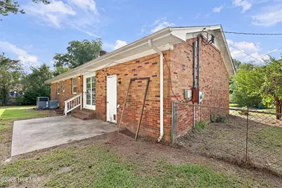 203 Long Acres Drive, Jacksonville, NC 28546 - Photo 19