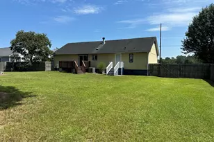 299 Riggs Rd, Hubert, NC 28539 - Photo 3