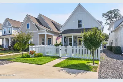 1018 N Caswell Avenue, Southport, NC 28461 - Photo 3