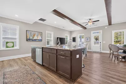 1018 N Caswell Avenue, Southport, NC 28461 - Photo 25