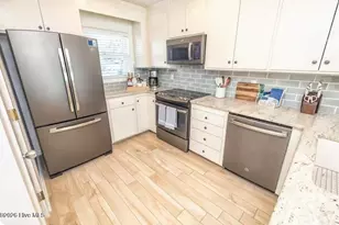 14 E Atlanta St, Wrightsville Beach, NC 28480 - Photo 11