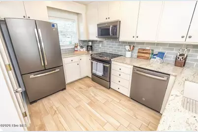 14 E Atlanta Street #Unit B, Wrightsville Beach, NC 28480 - Photo 11