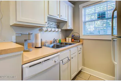 205 Florence Avenue #Apt 4, Carolina Beach, NC 28428 - Photo 15