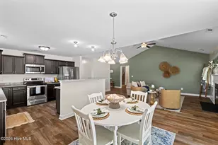 404 Christopher Columbus Ter, Jacksonville, NC 28540 - Photo 7