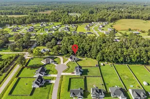 404 Christopher Columbus Ter, Jacksonville, NC 28540 - Photo 3
