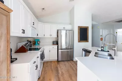 1517 Wagon Court, Wilmington, NC 28412 - Photo 9