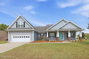 200 Kimberly Ct, Newport, NC 28570 - Photo 1